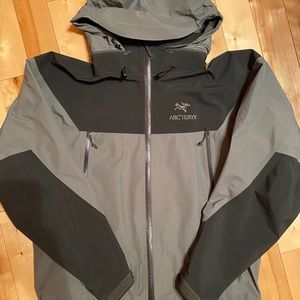 Arc’teryx beta SL Hybrid jacket
